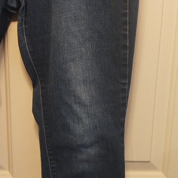 Universal Thread Mid Rise Skinny Jean - Picture 2 of 6
